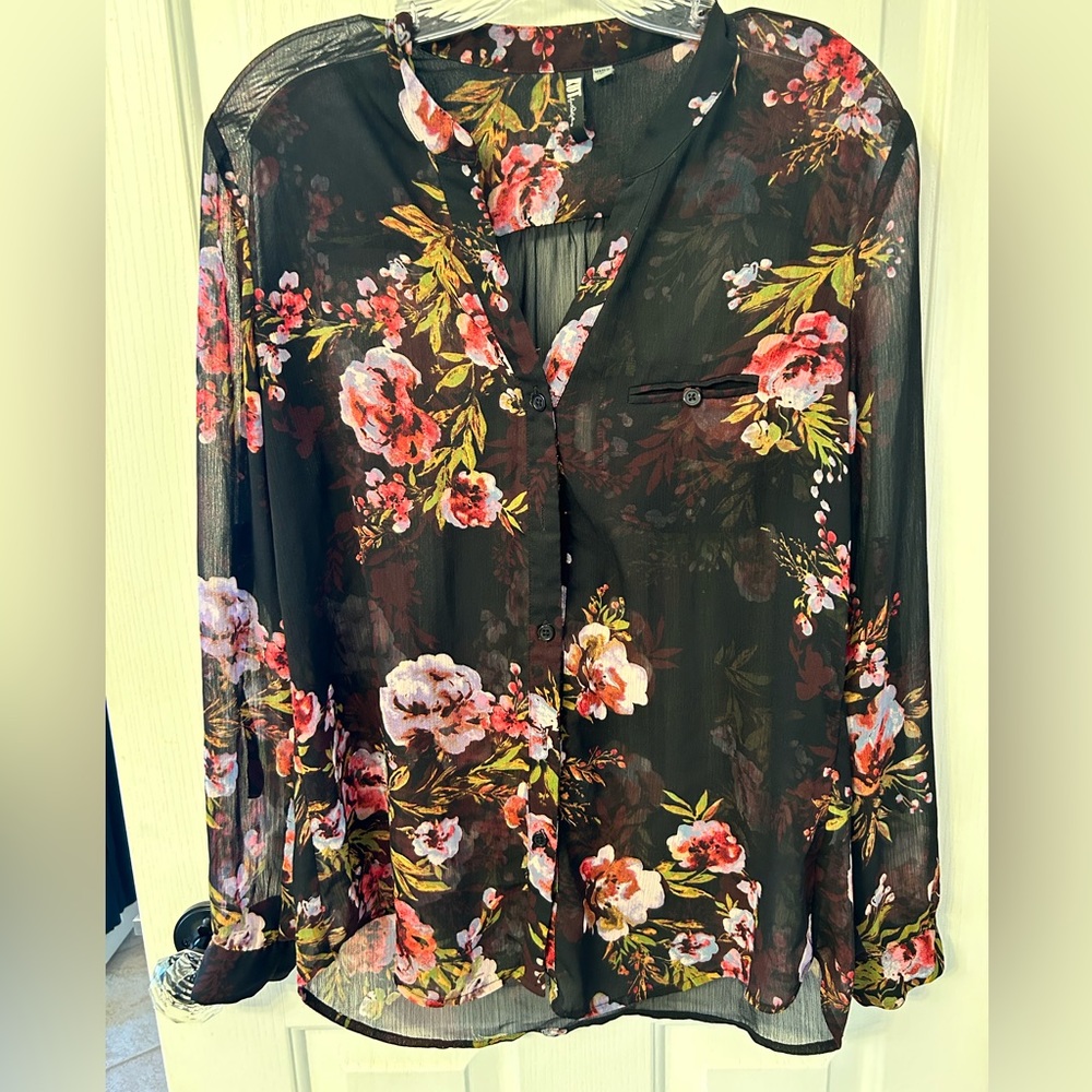 Kit From The cloth size medium blouse